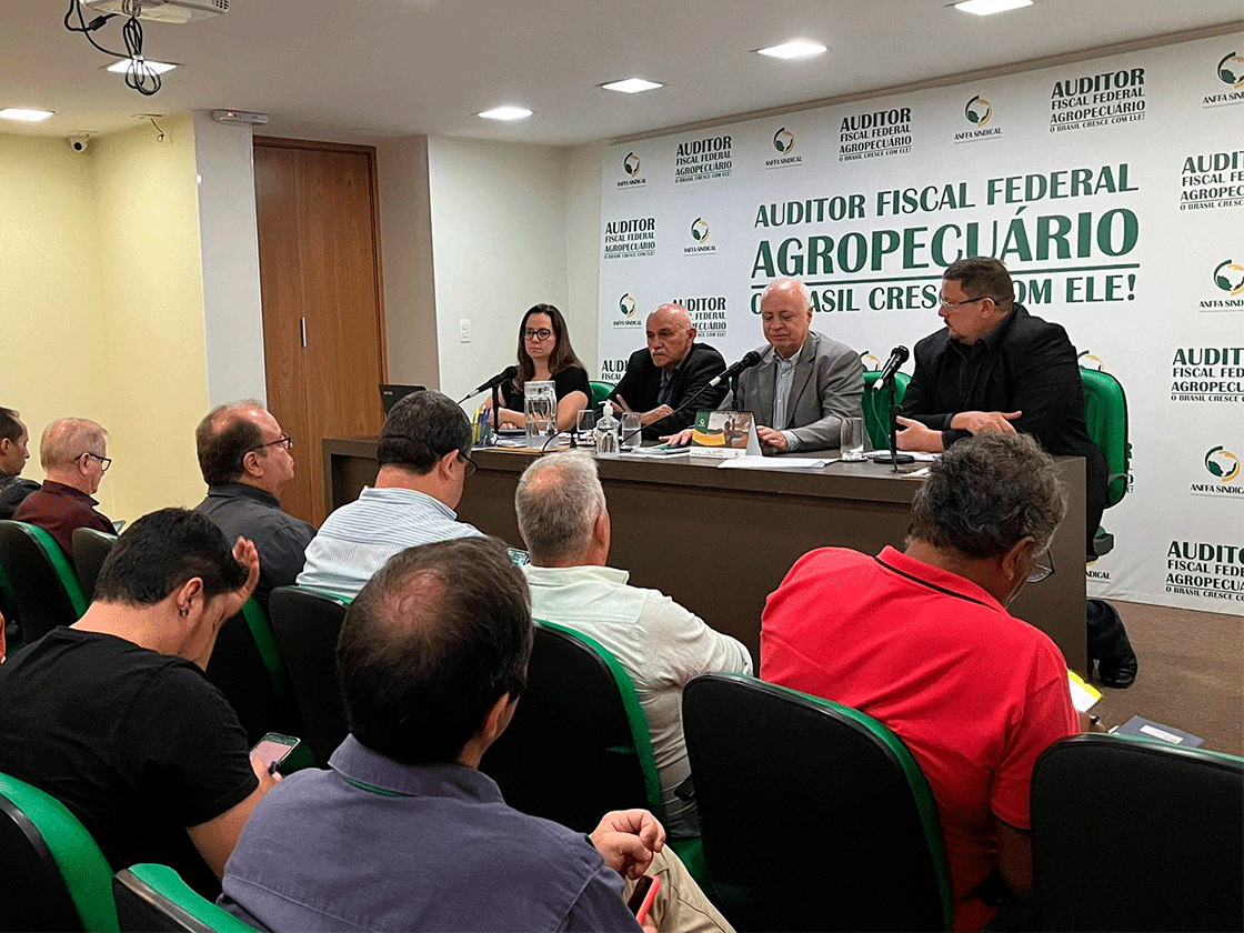 Delegados Sindicais discutem estratégias para reativação do Fundo Agropecuário